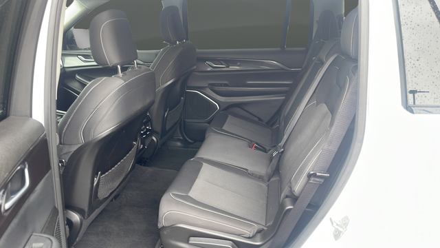 2022 Jeep Grand Cherokee L Laredo