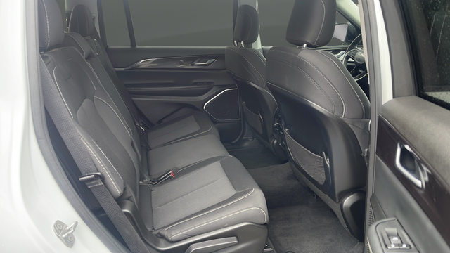 2022 Jeep Grand Cherokee L Laredo