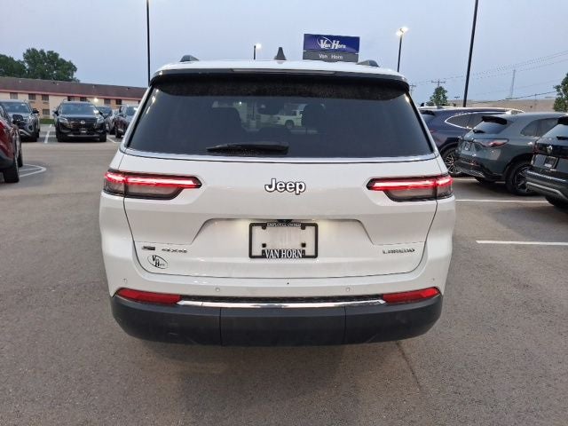 2022 Jeep Grand Cherokee L Laredo