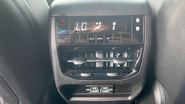 2022 Jeep Grand Cherokee L Laredo