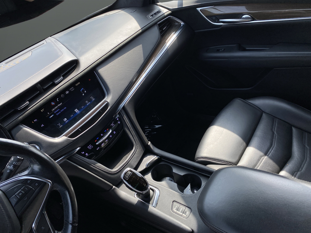 2019 Cadillac XT5 Platinum