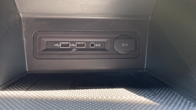 2020 Volkswagen Atlas Cross Sport 2.0T SE w/Technology 4Motion