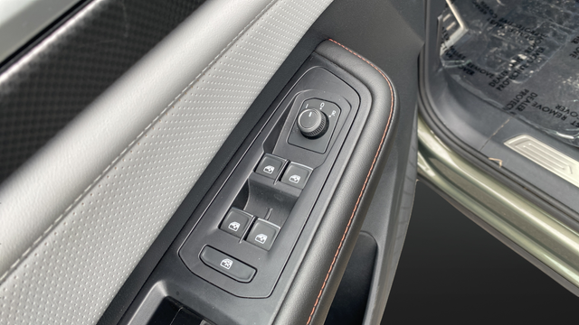 2024 Volkswagen Atlas 2.0T Peak Edition SE w/Technology