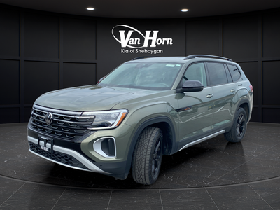 2024 Volkswagen Atlas 2.0T Peak Edition SE w/Technology