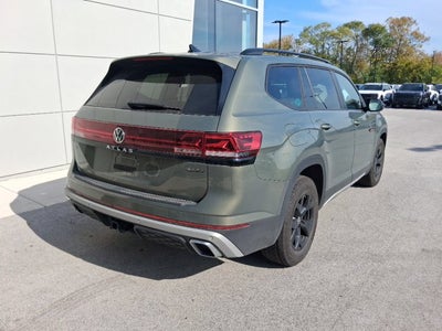 2024 Volkswagen Atlas 2.0T Peak Edition SE w/Technology