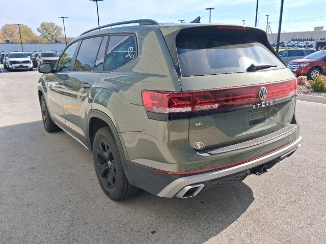 2024 Volkswagen Atlas 2.0T Peak Edition SE w/Technology