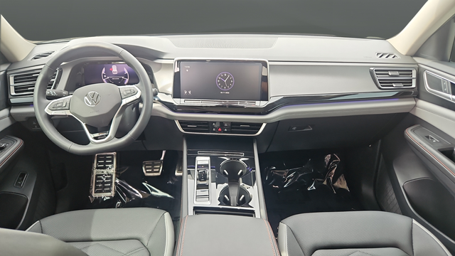 2024 Volkswagen Atlas 2.0T Peak Edition SE w/Technology