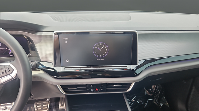 2024 Volkswagen Atlas 2.0T Peak Edition SE w/Technology