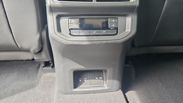 2024 Volkswagen Atlas 2.0T Peak Edition SE w/Technology