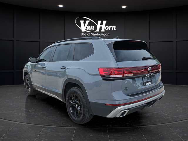 2024 Volkswagen Atlas 2.0T Peak Edition SE w/Technology