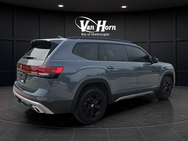 2024 Volkswagen Atlas 2.0T Peak Edition SE w/Technology