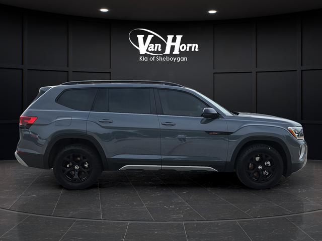 2024 Volkswagen Atlas 2.0T Peak Edition SE w/Technology