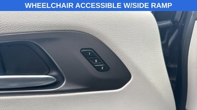 2021 Chrysler Pacifica Touring L