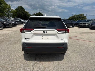 2020 Toyota RAV4 XLE Premium