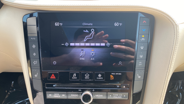 2022 INFINITI QX50 LUXE
