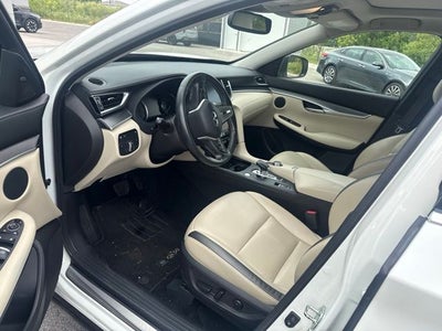 2022 INFINITI QX50 LUXE