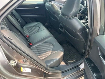 2018 Toyota Camry SE