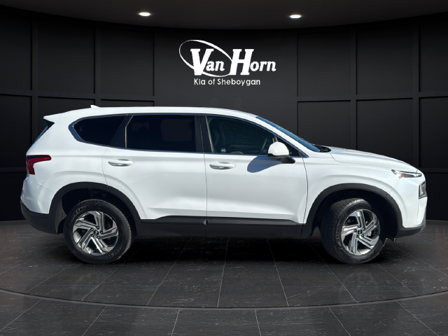 2022 Hyundai Santa Fe SE
