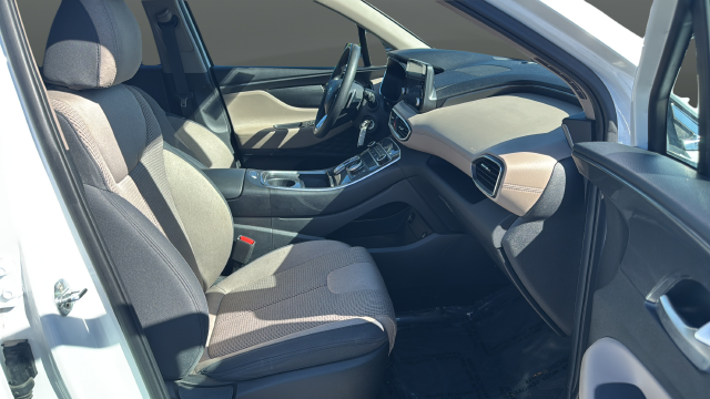 2022 Hyundai Santa Fe SE