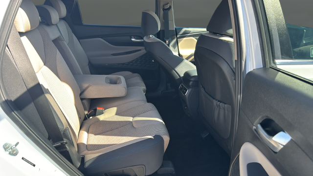 2022 Hyundai Santa Fe SE