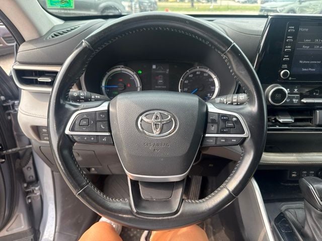 2022 Toyota Highlander Hybrid LE