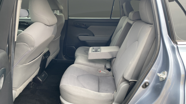 2022 Toyota Highlander Hybrid LE