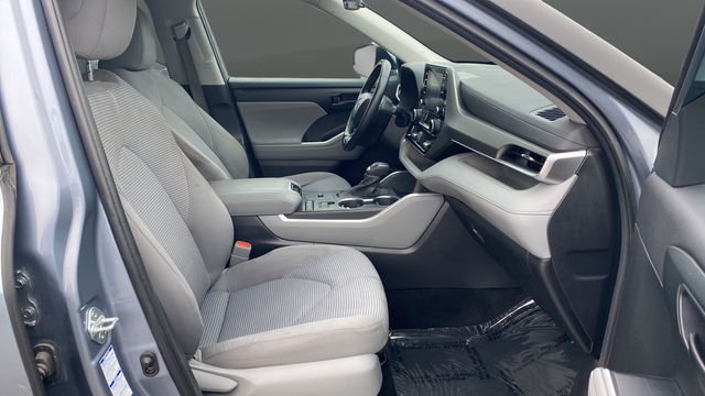 2022 Toyota Highlander Hybrid LE