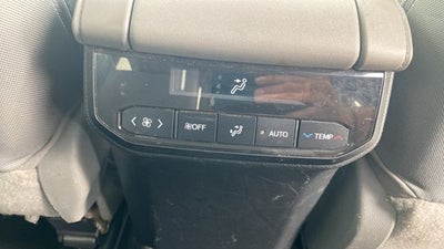 2022 Toyota Highlander Hybrid LE