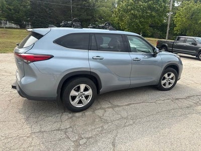2022 Toyota Highlander Hybrid LE