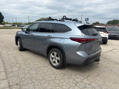 2022 Toyota Highlander Hybrid LE