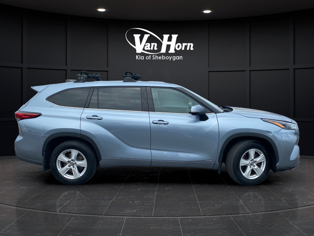 2022 Toyota Highlander Hybrid LE