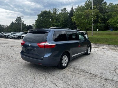 2015 Toyota Sienna LE 8 Passenger