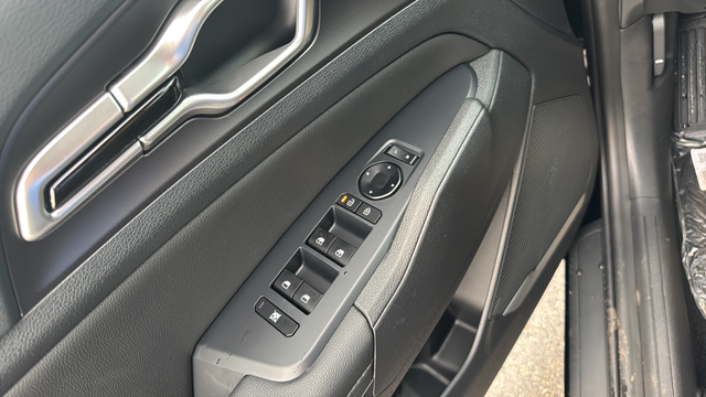 2027 Kia Sportage EX