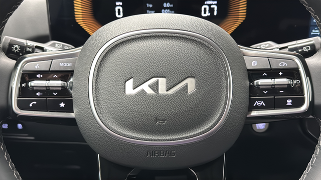 2025 Kia Sorento X-Line EX