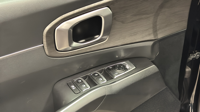 2025 Kia Sorento X-Line EX