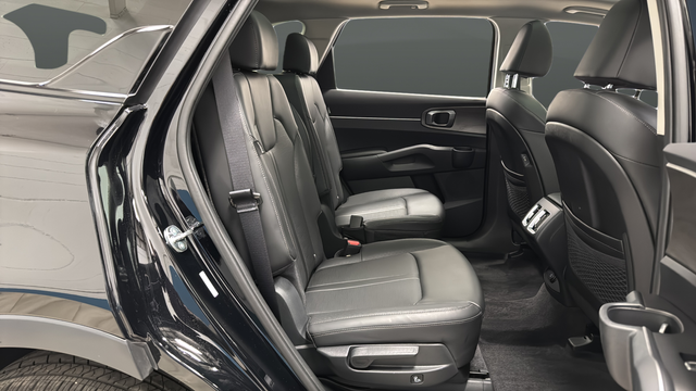 2025 Kia Sorento X-Line EX