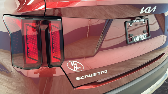 2025 Kia Sorento S