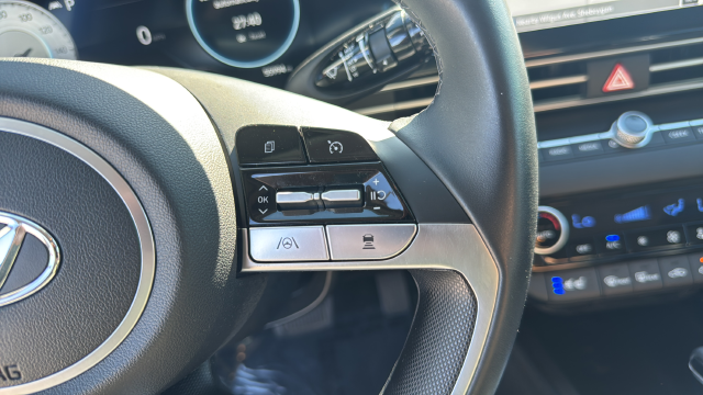 2023 Hyundai Elantra Hybrid Limited