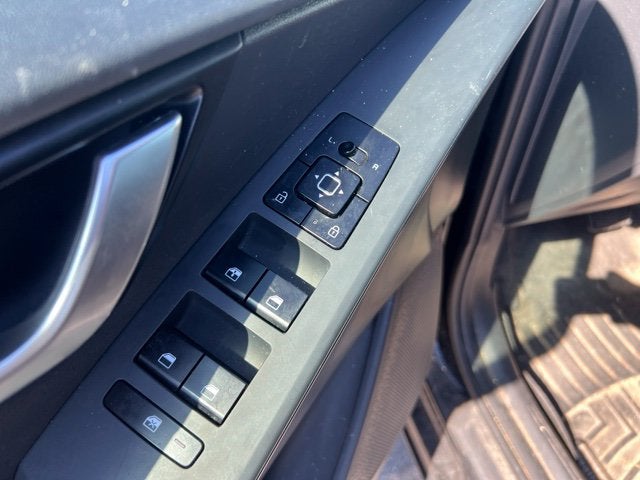 2024 Kia Niro LX