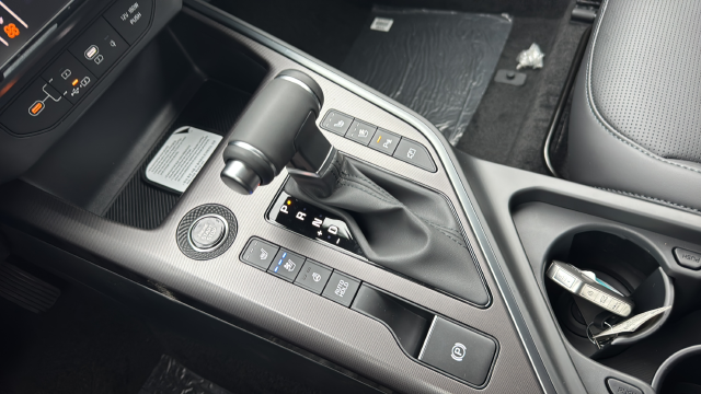 2027 Kia Niro SX