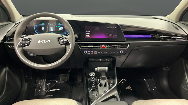 2025 Kia Niro SX