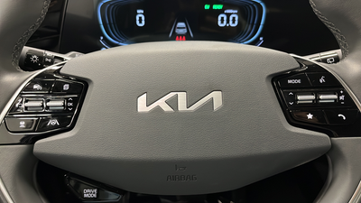 2025 Kia Niro SX