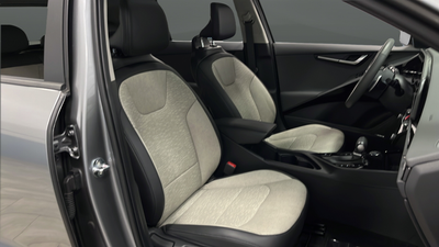 2025 Kia Niro SX