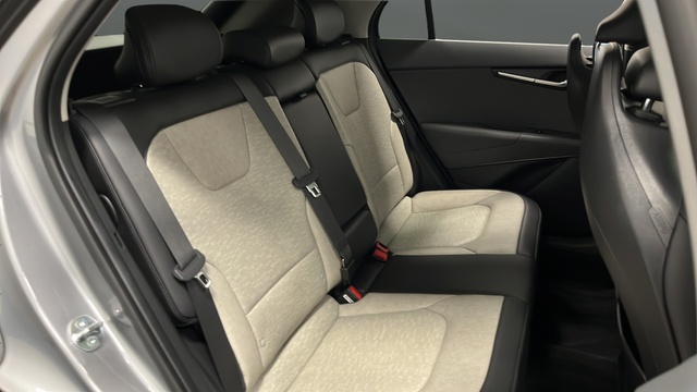 2025 Kia Niro SX