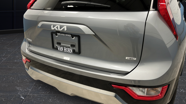 2025 Kia Niro SX