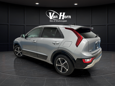 2025 Kia Niro SX