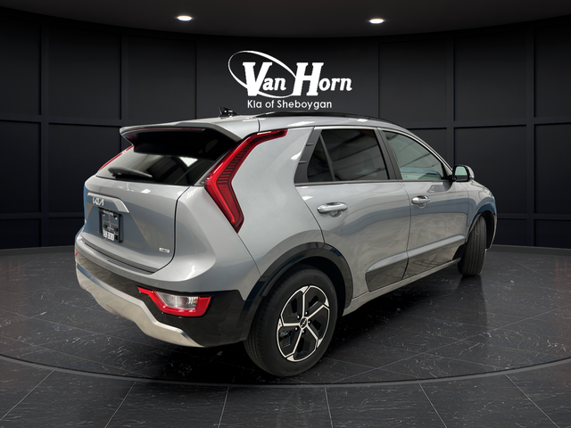 2025 Kia Niro SX