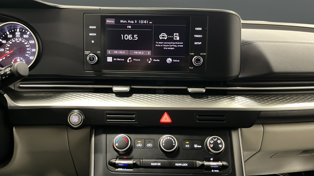 2024 Kia Carnival LX