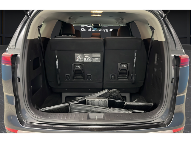 2024 Kia Carnival LX
