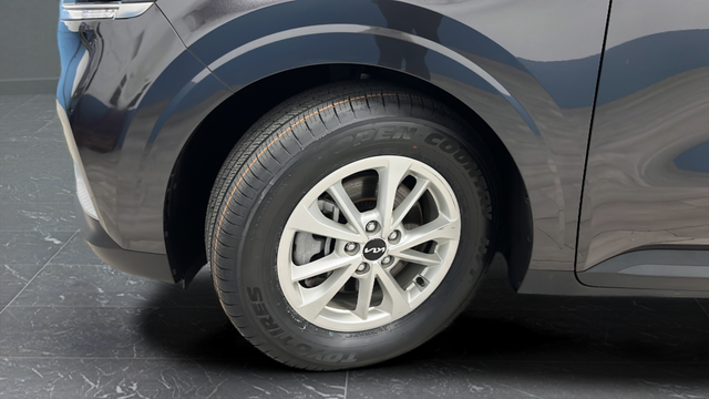 2024 Kia Carnival LX